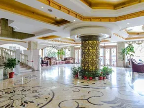 Yifeng Hotel - Image 2