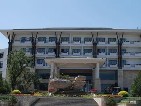 Bailu Hotspring Hotel - Image 3