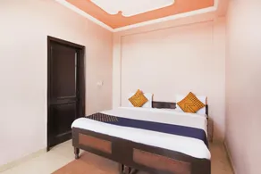 SPOT ON 71912 Hotel Aakash And Guesthouse - Image 3