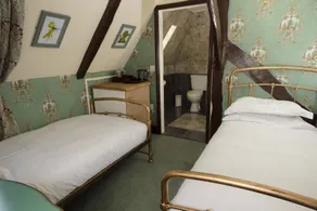 The Sun Hotel - Image 5