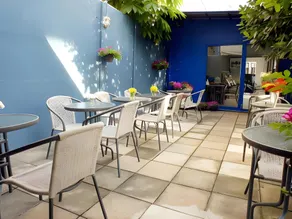 Walking Street Residence - Image 3