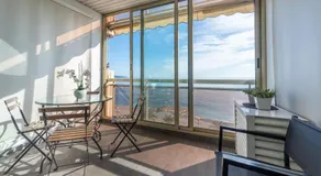 SEA FRONT - panoramic sea view studio with terrace - Image 3