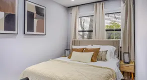 Velvet Vue Suite Near JFK, UBS Arena, & 30mins from City - Image 5