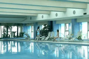 Merlinhood Hotel - Image 2