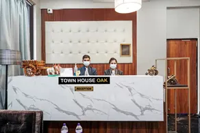 Super Townhouse OAK Hotel Rajmudra - Image 5