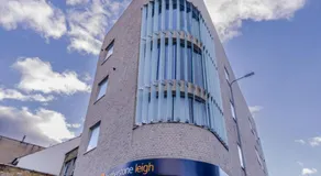 Boutique Vertigo Apartment Central Kingston/London - Image 5