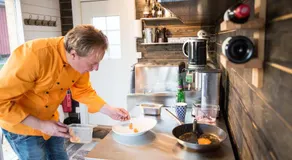 Arctic Gourmet Cabin - Image 3