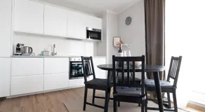 ML Apartment-2Bedroom free parking -Self check in - Image 2