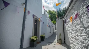 The Arch House - Image 5
