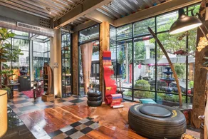 MeStyle Garage Hotel - Image 3