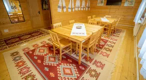 Casutele Din Moisei - Image 3