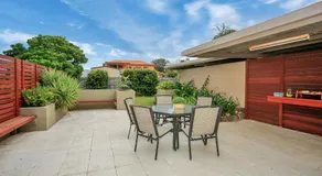 Nautilus Beachside Apartments - Image 5