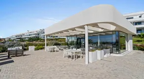 46 Corner Apartment with panoramic sea views and large terrace - Image 5
