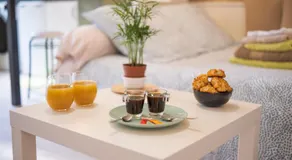 Les Elfes - avec entrée autonome, clim neuve, jardin, parking privé & gourmandises offertes ! - - Image 5