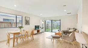 Greenvale VIC | Roomy Charming | 7 Bed House - Image 5