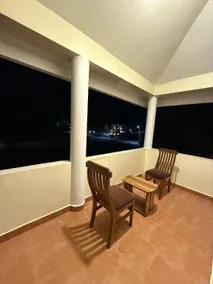 Wavenest - Beachfront Villa at Pearl Beach ECR - Image 4
