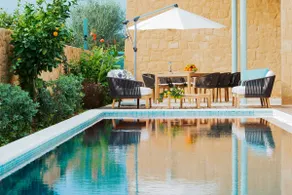 Exclusive Villa with Significant Architecture 1 - Image 5