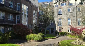 Gracian OMB Dublin Apartment - Image 3
