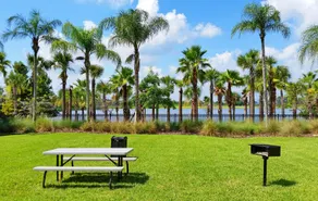 Luxury PET FRIENDLY Condo, Near Clubhouse & Pool - Image 5