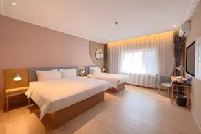 Home Inn Neo Ulanqab Jining South Station Central Plaza - Image 2