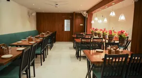 Hotel The Royal Anandraj - Image 4
