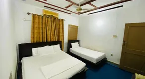 Lux Lodges Guest House - Image 2