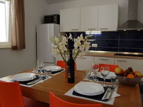 Apartment in Veli Rat near Beaches - Image 3