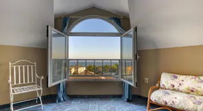 Alekta Hotel - Free Parking - Image 4