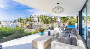 Villa Nido Modern 4 bed villa with sea views - Image 2