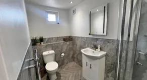 The Bluebird Rooms I - Image 5