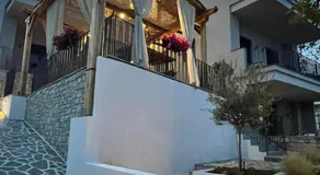 Trizonia Mare Suites - Image 5