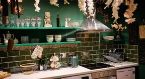 The Emerald Suite by Margate Suites - Image 3