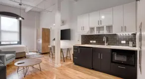 Trumbull Apartments  - Image 5