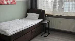 Franken Motel - Image 4