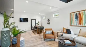 Brand New Cool Comfy Lawrence Retreat Duplex - Image 4