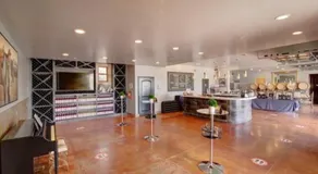 Casita Vino Dog-Friendly Vineyard Retreat & Stay - Image 3