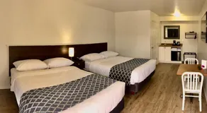 Humpback Inn - Image 2