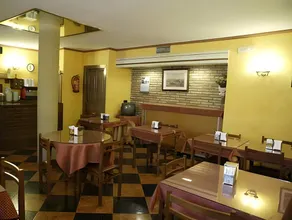 Hostal Don Jaime I y II - Image 4