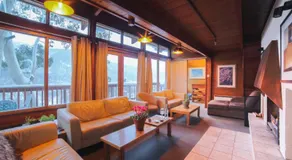 Aneeki Ski Lodge - Image 3