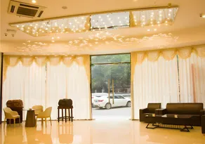Borrman Hotel Shaoguan Century East Street Fengcai Building - Image 2