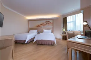 Vienna Hotel Shenzhen Nanshan Shekou Bay - Image 2
