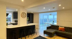 Ivory House - Image 4