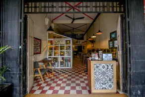 The Artist Residence - Image 5