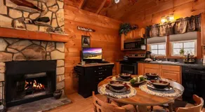 Cozy Cabin Retreat Near Helen Hot Tub Fireplace - Image 4
