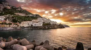 Amalfi Gallery Room & Suite - Image 4