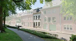 Spacious Guest Suites near Historic Market - 5 Min Walk - Image 4