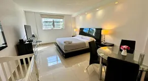 Sunny Isles, beach life! Parking included - Image 2