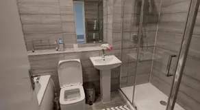 Superb 2 bedroom flat, sleeps 6 - Image 2