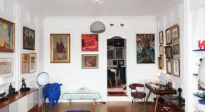 Une chambre et des tableaux - Image 2