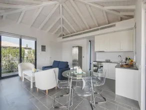 New Holiday Home On Beach - Image 5